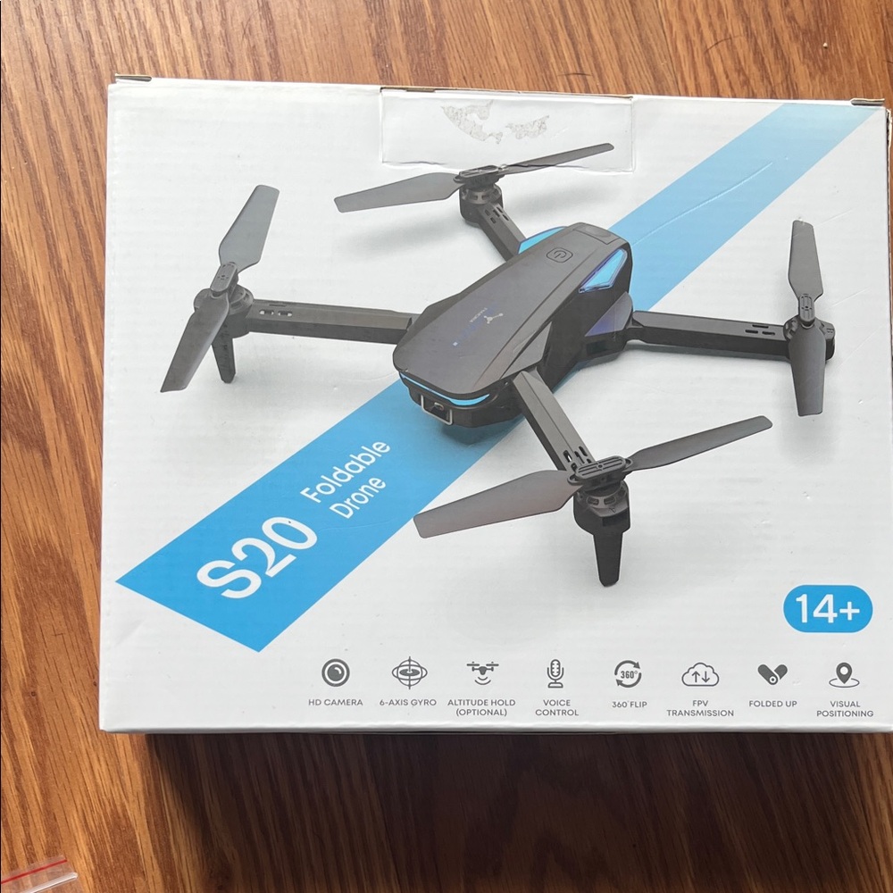 Drone w/ 1080P Camera Foldable Remote Control 2 batteries, Toy Almost New